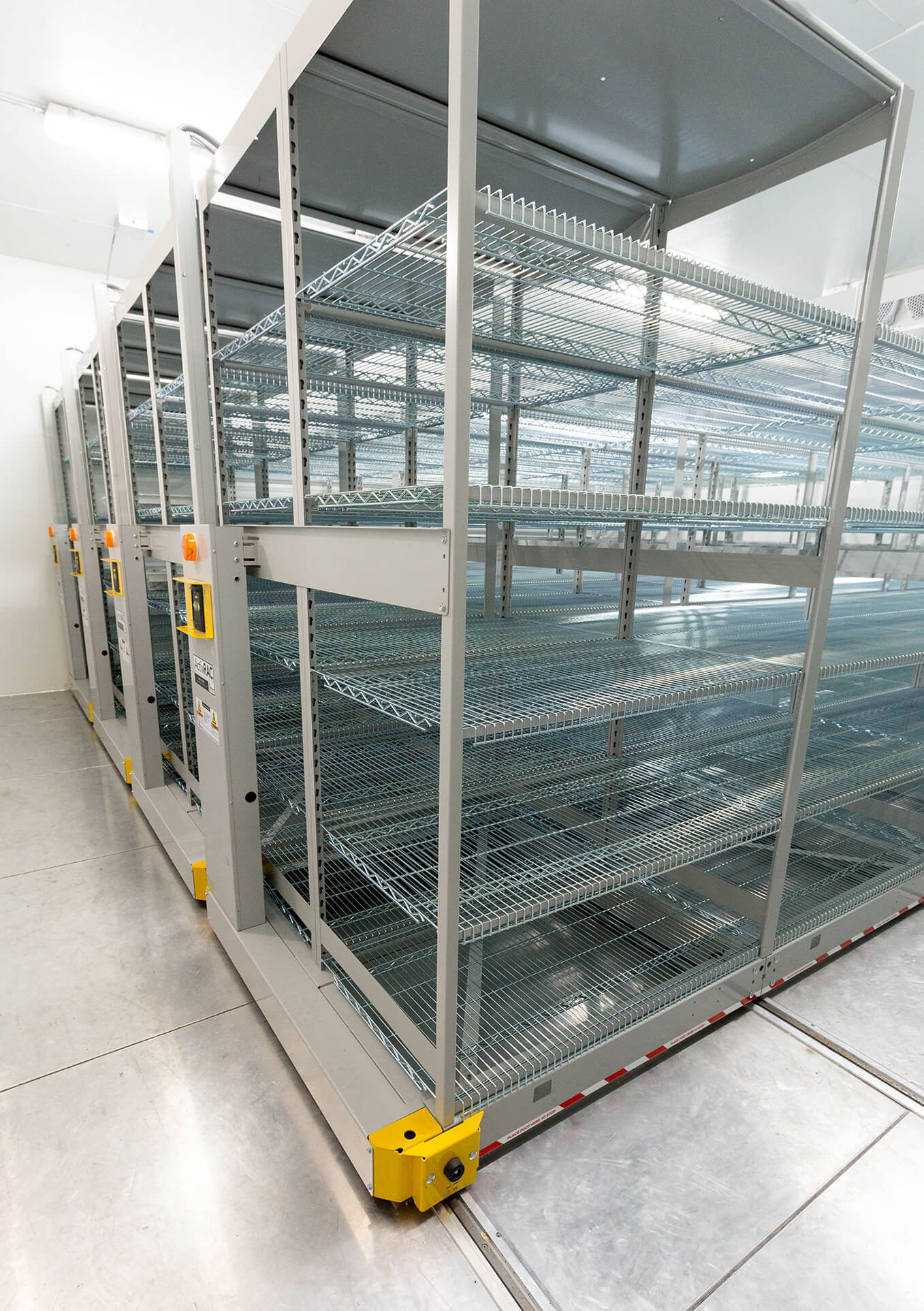 Cooler storage using wire shelving on industrial mobile racking for pharmaceutical company