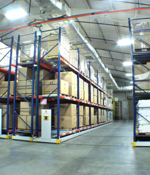 Mobile warehouse racking on ActivRAC 16P